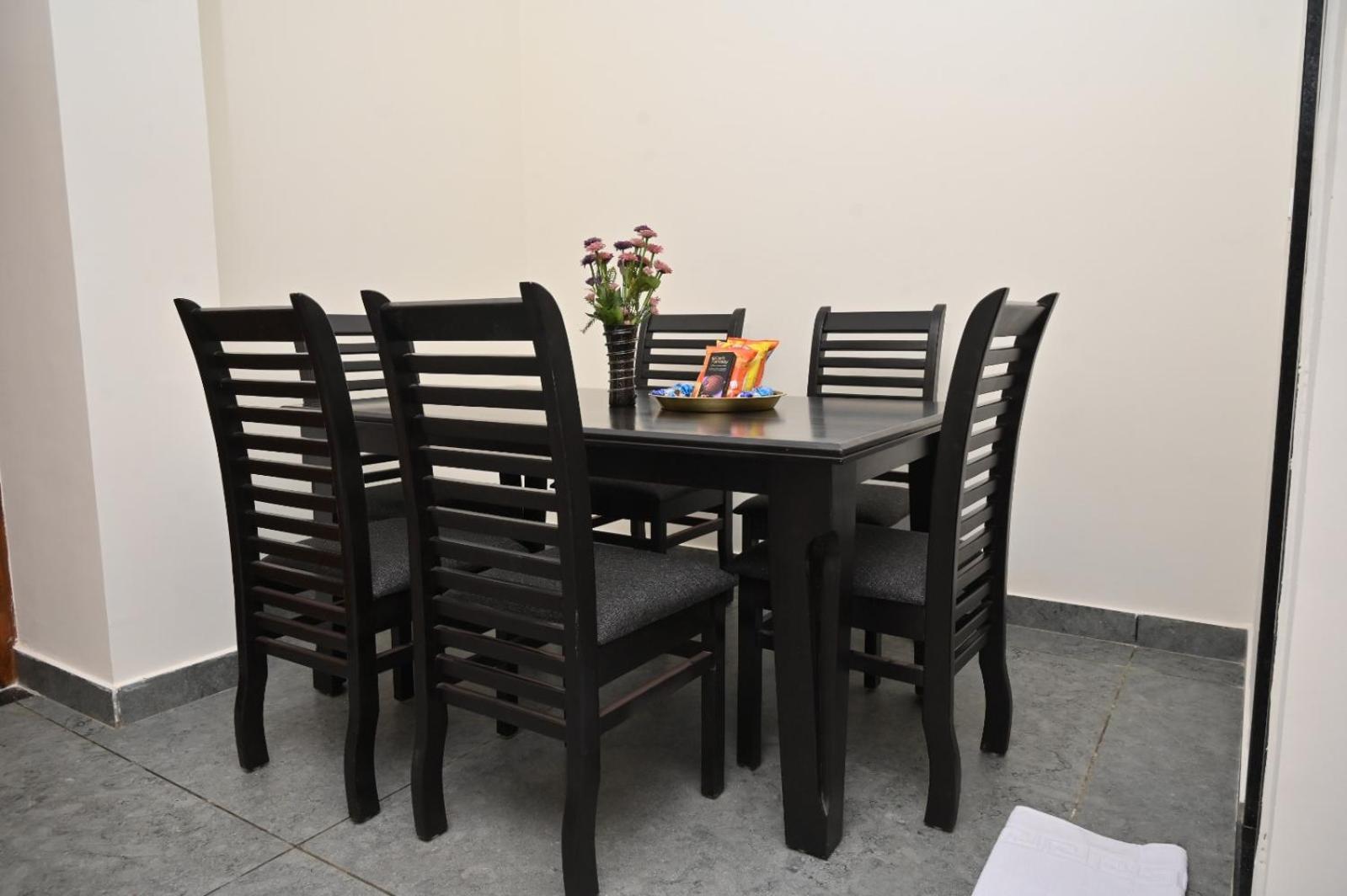 Hotel Shri Devi Comforts Inn Bhatkal Exterior photo